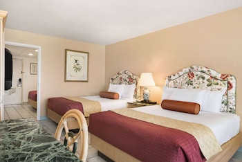 Room, 2 Queen Beds, Accessible, Non Smoking (Bathtub W/grab Bars, Sofa Bed)