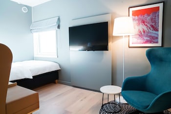 Room (Individual)