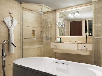 Deluxe Suite, 1 King Bed (King Bed)