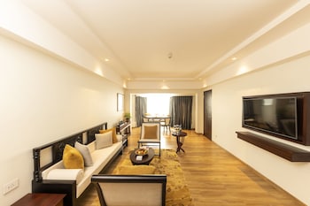 Executive Suite, 1 King Bed, Ocean View (King Bed)