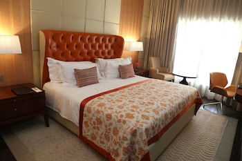 Deluxe Suite, 1 King Bed (King Bed)