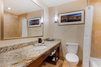Standard Lakeview King Suite