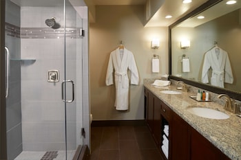 Junior Suite, 1 King Bed, Balcony
