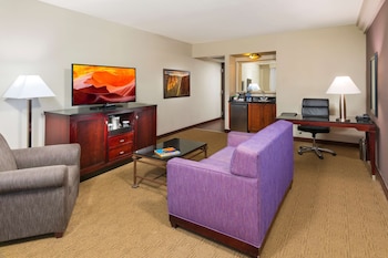 Junior Suite, 1 King Bed (Alcove)