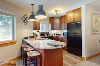 Condo, 2 Bedrooms (Platimum)