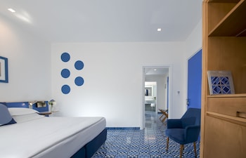 Family Room, Park View