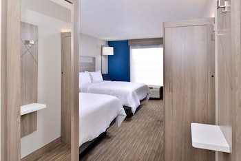 Room, 2 Queen Beds, Non Smoking