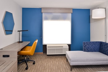 Room, 1 King Bed, Non Smoking (Leisure)