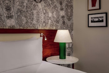 Room, Multiple Beds