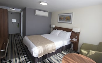 Standard Room, 1 Double Bed with Sofa bed (Walk-In Shower)