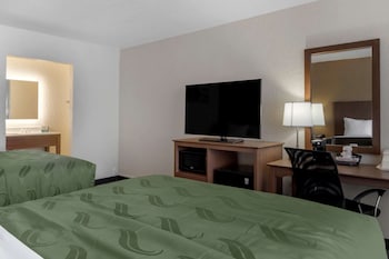 Room, 2 Queen Beds, Accessible, Non Smoking