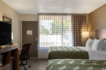 Room, 2 Queen Beds, Accessible, Non Smoking