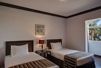 Villa, 3 Bedrooms, Smoking (Dining Area)