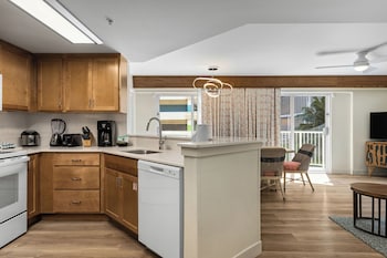 Suite, 2 Bedrooms, Kitchenette