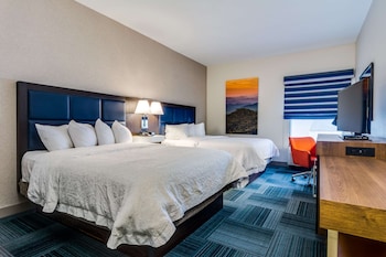 Room, 2 Queen Beds, Accessible, Non Smoking