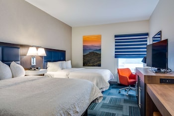 Room, 2 Queen Beds, Accessible, Non Smoking