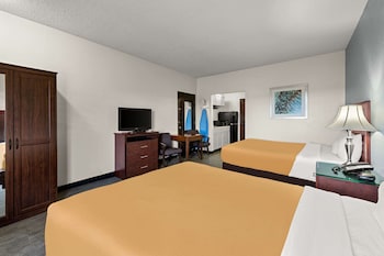 Room, 2 Queen Beds, Accessible, Non Smoking