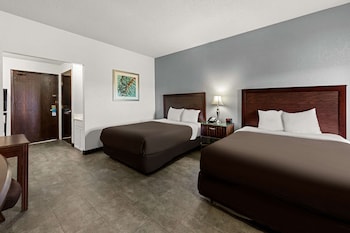 Room, 2 Queen Beds, Accessible, Non Smoking