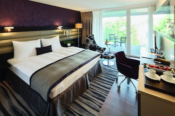 Premium Room, 1 Queen Bed
