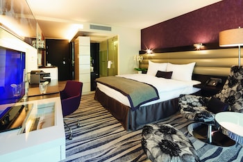 Premium Room, 1 Queen Bed