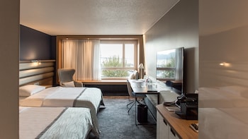 Deluxe Twin Room, 2 Twin Beds, Lake View
