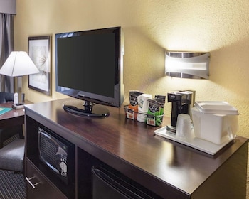 Deluxe Room, 2 Queen Beds