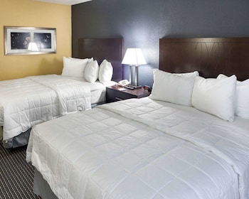 Deluxe Room, 2 Queen Beds