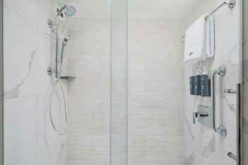 Traditional Room, 2 Queen Beds (Hearing Accessible)