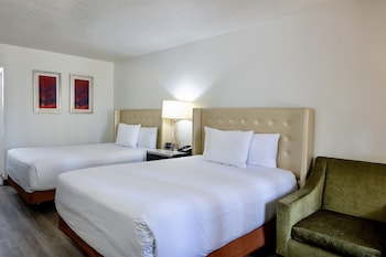 Room, 2 Queen Beds, Accessible, Non Smoking (Mobility Accessible)