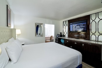 Room, 1 King Bed, Non Smoking