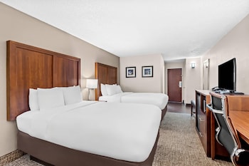 Standard Room, 2 Double Beds, Non Smoking