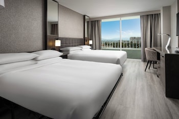 Club Room, 2 Queen Beds