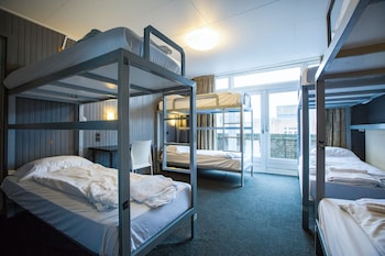 Family Room (8 Persons)