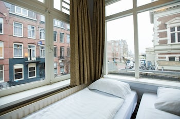 Family Room, Multiple Beds (6 Persons)