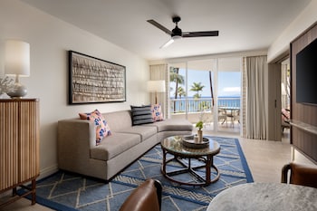 Top Two Floors Suite, 1 Bedroom, Signature Ocean View (1 King Bed)