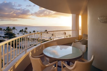 Panoramic Suite, 1 Bedroom, Kilohana Corner Suite, (1 King Bed)
