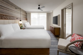 Signature Suite, 2 Double Beds, Mobility Accessible, Ocean View (Roll in Shower)