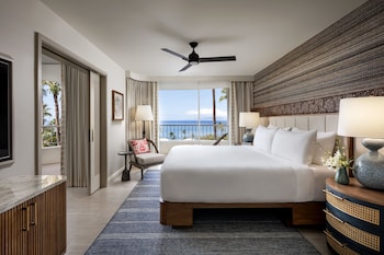 Top Two Floors Suite, 1 Bedroom, Signature Ocean View (1 King Bed)