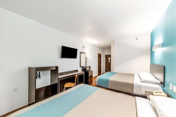 Standard Room, 2 Queen Beds, Accessible, Non Smoking