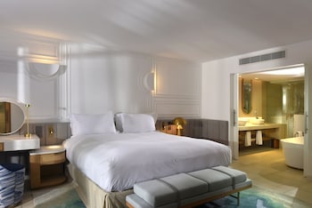Suite, 1 King Bed, Ocean View (Opera,Beach Access,Balcony or Terrace)