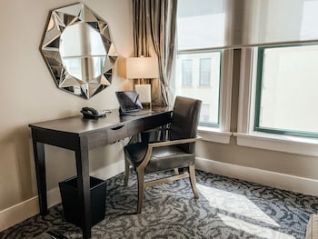 Suite, 2 Queen Beds