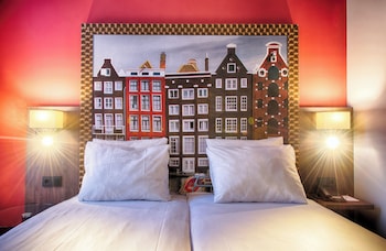 Comfort Room (1 Twin Bed 1 Single Bed)