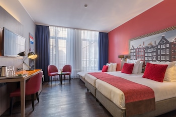 Superior Room (1 Twin Bed 1 Single Bed)