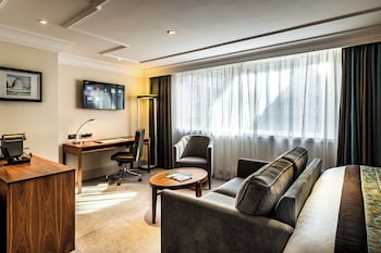 Executive Room, 1 King Bed with Sofa bed