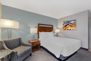 Standard Room, 1 Queen Bed, Accessible, Bathtub