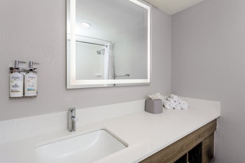 Standard Room, 1 King Bed with Sofa bed, Oceanfront (High Floor)