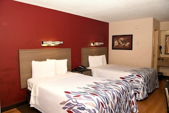 Deluxe Room, 2 Queen Beds, Non Smoking