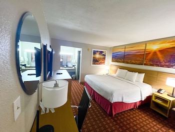 Room, 1 King Bed, Non Smoking (2nd Floor)