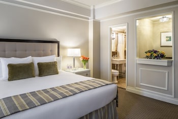 Premier Room, 1 King Bed, City View