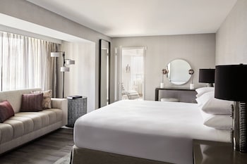 Presidential Suite, 1 King Bed, Balcony